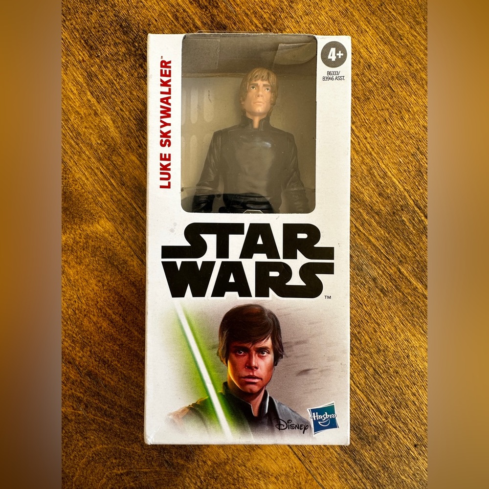 STAR WARS / LUKE SKYWALKER 6" FIGURE - NWT
